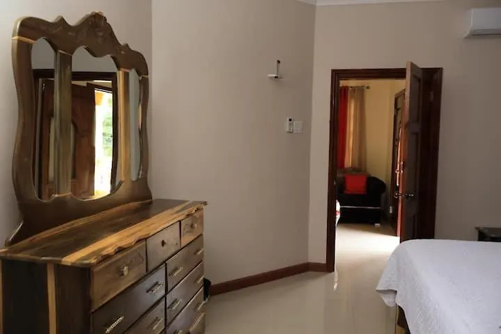 Peace Of Mind Retreat Villa Runaway Bay 0*,  Jamaica