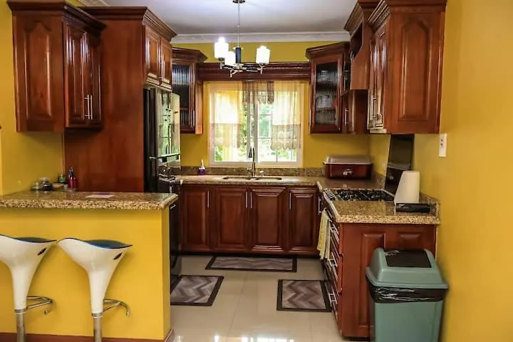 Peace Of Mind Retreat Villa Runaway Bay Holiday home