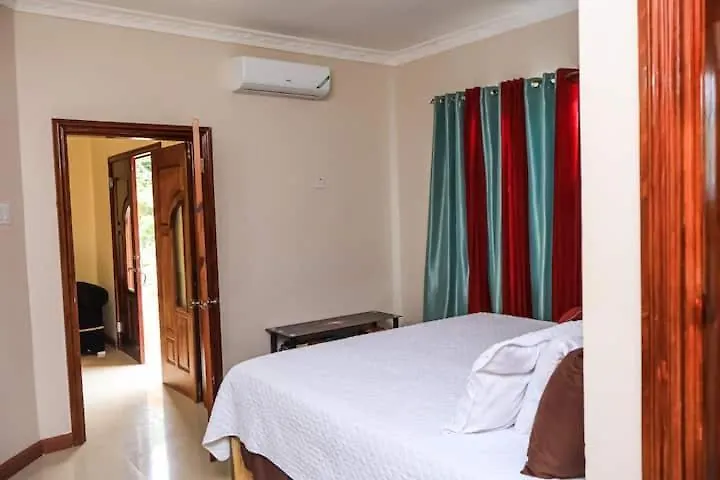 Holiday home Peace Of Mind Retreat Villa Runaway Bay